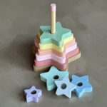 Torre de estrellas multicolor